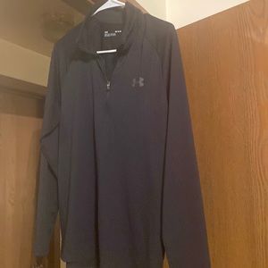 Under armor , loose fitted Coupe Medium